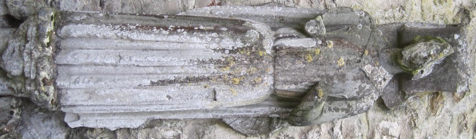 longueau-a-binson-statue-de-la-comtesse-thibault-de-la-chapelle-de-longueau