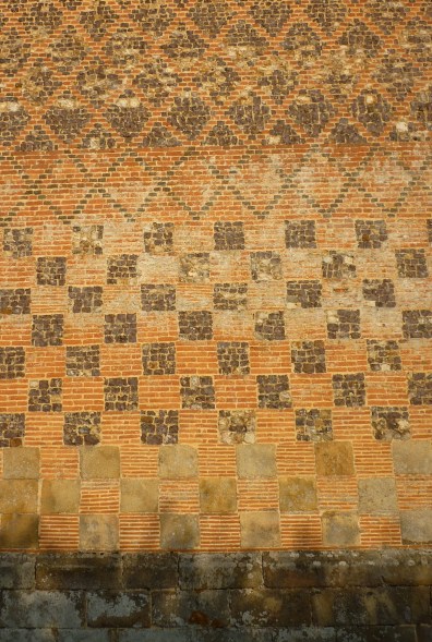 detail-mur-prieure-de-la-chaise-dieu-1